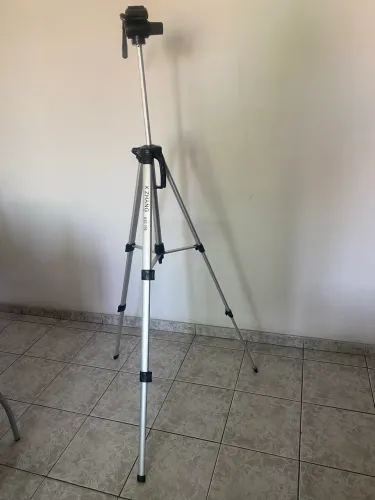 Tripé para câmera e celular