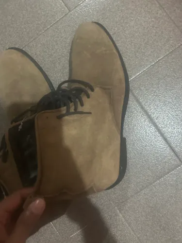 Bota casual em camurça,Nova. Nunca usada.