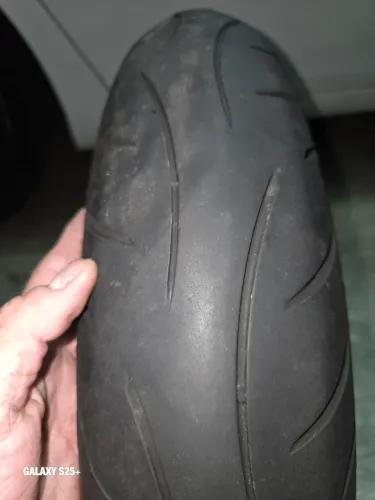 Pneu dianteiro/traseiro metzeler 120/70 R17