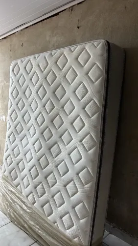 Vendo colchão Queen 158 