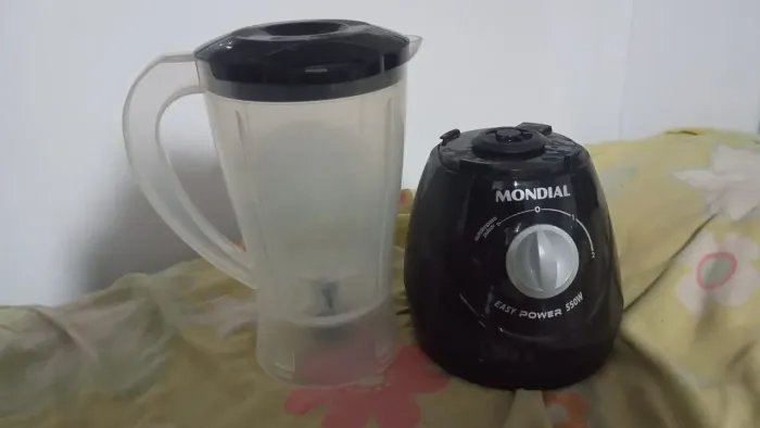Liquidificador semi novo
