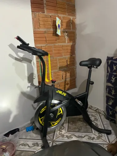 Vendo bicicleta ergométrica de spinning da marca JMJN