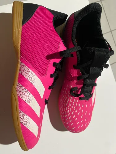Chuteira de Futsal Adidas