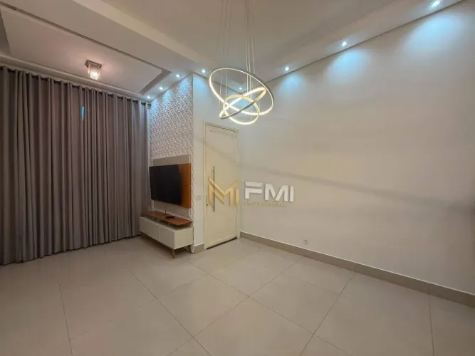 Casa com 3 dormitórios para alugar, 154 m² por R$ 6.447,00/mês - Parque Olívio Franceschin