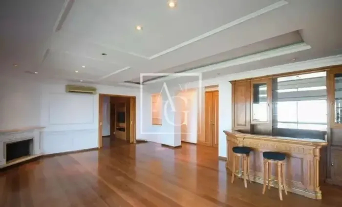 Apartamento de 380 m² e 4 suítes à venda em localização privilegiada no Panamby