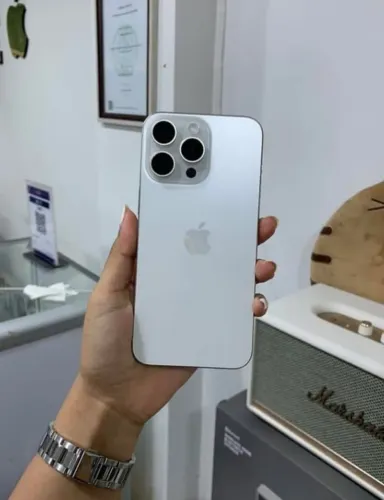 iPhone 15 Pro Branco 256 GB 6 meses de garantia