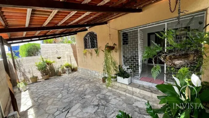 Casa com 3 dormitórios à venda, 144 m² por R$ 600.000,00 - Expedicionários - João Pessoa/P