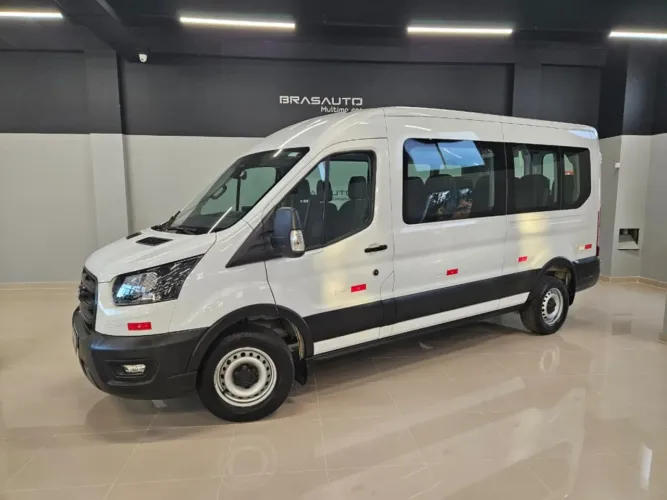 Ford Transit Chassi 350e 2.0 Ecobule Diesel 2026