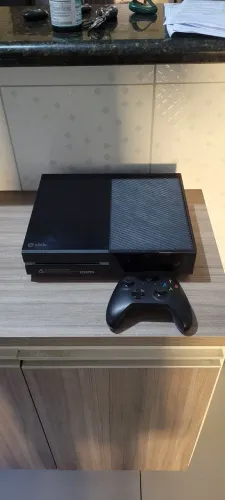 Xbox One Semi Novo Com Jogos 