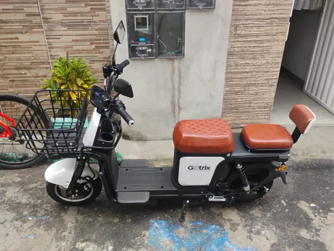 Scooter Elétrica Delivery Seminova 