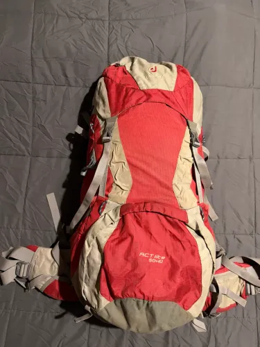 Mochila Deuter Aircontact Lite 50+10 Cor Vermelho e Cinza