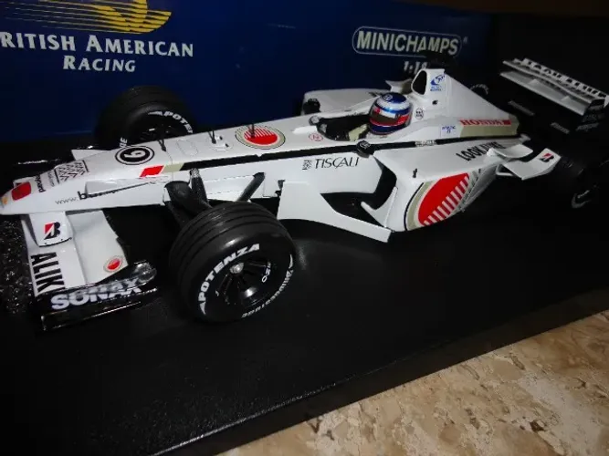 Minichamps 1/18 BAR 2001 003 Olivier Panis