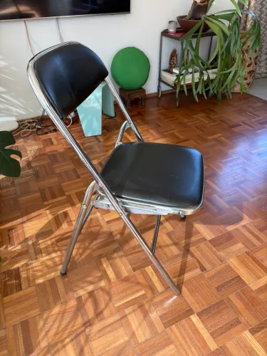 Cadeiras com estofado dobrável