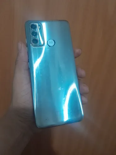 MOTO G60 128 BARATINHO ESTA COM PELICULA 3D, SEM TRINCO