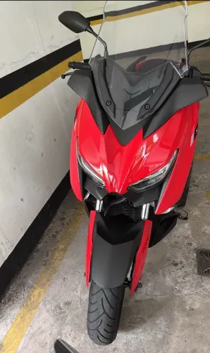 Yamaha XMAX 250
