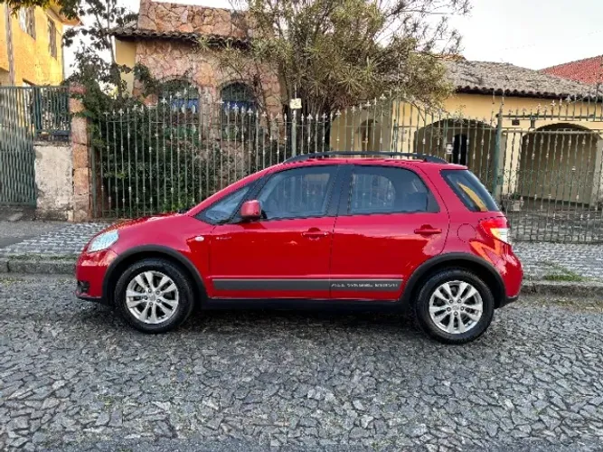 Suzuki SX4 2.0 16V 145cv 4WD 5P Mec. 2013