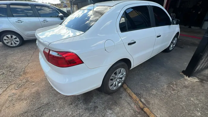Alugo carro pra app ou particular 