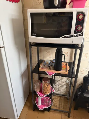 Prateleira de Cozinha em Metal e Compartimentos em Pedras- Excelente Estado