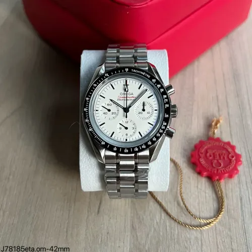 Relógio omega speedmaster branco moonwatch 