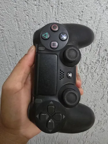 Console PS4 - usado