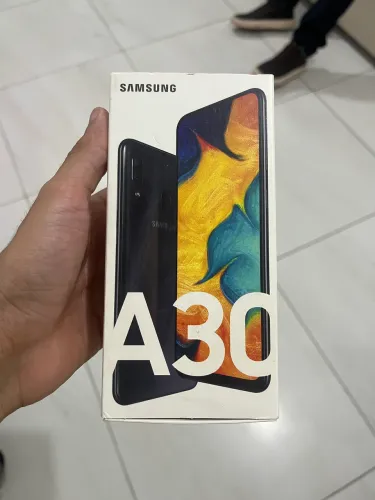 Samsung Galaxy A30 seminovo 
