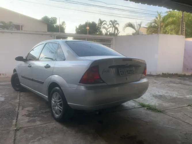 Ford Focus Sedan 2.0 16v/2.0 16V Flex 4P 2001