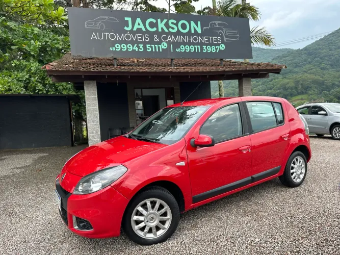 Renault Sandero Privilège Hi-flex 1.6 16V 5P AUT 2014