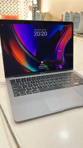 MacBook Air 13" Apple M1 | 8GB RAM | SSD 256GB | Único Dono | Perfeito Estado