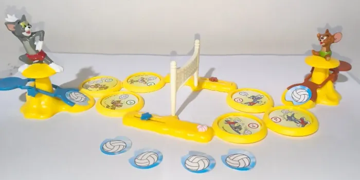 Lote 2 Jogos Completos Kinder Ovo Maxi - Tom E Jerry Vôlei + A Torre Encantada