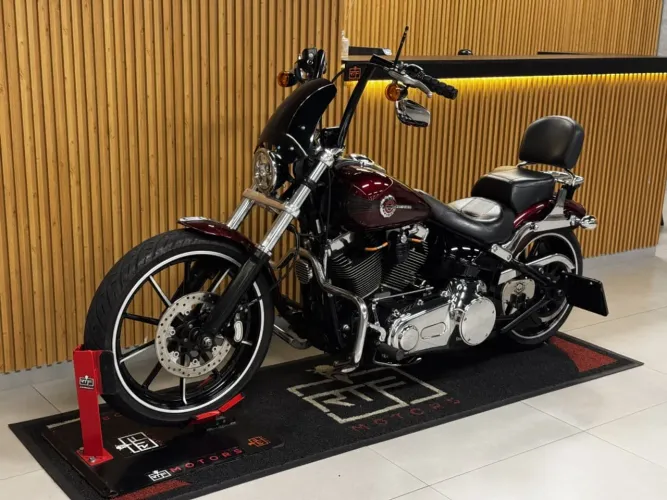 Harley Davidson BREAKOUT FXBR 2015