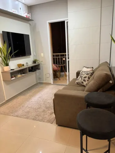 Apartamento à Venda no Condomínio Floratta Club House em Valinhos, no bairro Ortizes.