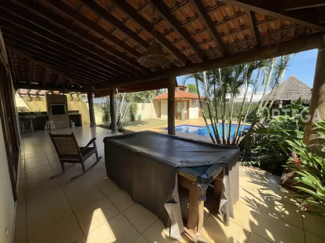 Casa para venda com 4 quartos em Zona 02 - Maringá - PR