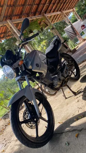 YBR 125