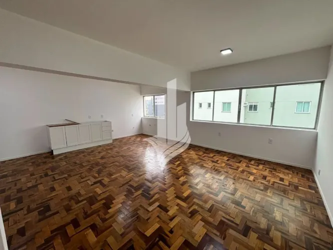 Apartamento 2 dormitórios, 1 vaga de garagem, poucos metros do Campus II da FURB