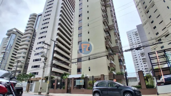 Locação de Apartamentos / Padrão na cidade de Fortaleza