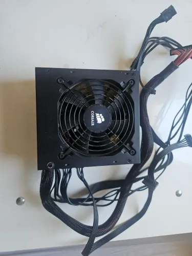 Fonte corsair cx450m