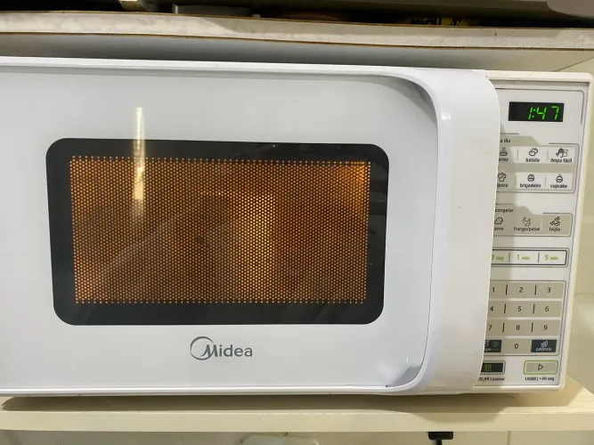 Microondas 20 litros Midea 127v