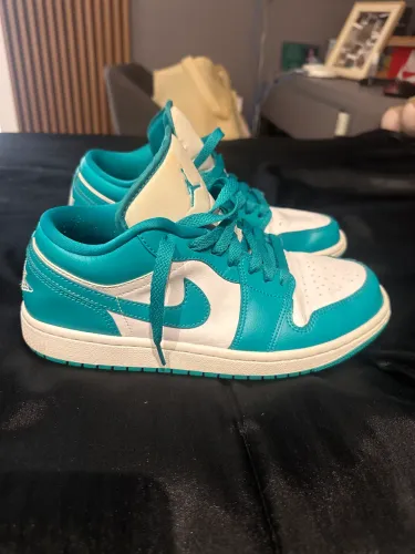 Tênis Air Jordan 1 Low