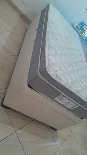 Cama