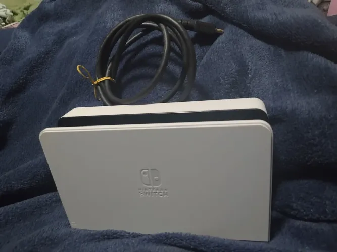 Dock switch oled