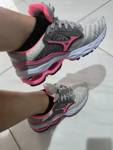 Tênis feminino Mizuno (NOVO)