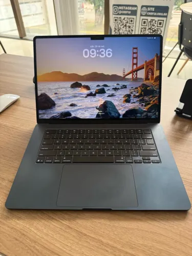 MacBook Air Tela 15?