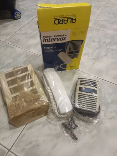 Porteiro eletrônico Intervox + Capa de proteção antifurto (unidade eterna)