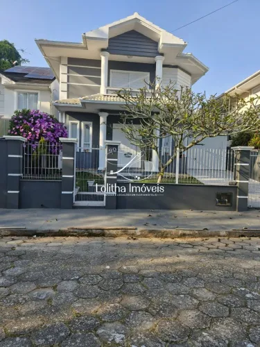 CASA COM 4 QUARTOS À VENDA NO SANTA MÔNICA - FLORIANÓPOLIS/SC