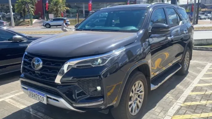 Toyota Hilux SW4 SRX 4X4 2.8 TDI 16V Dies. Aut. 2021