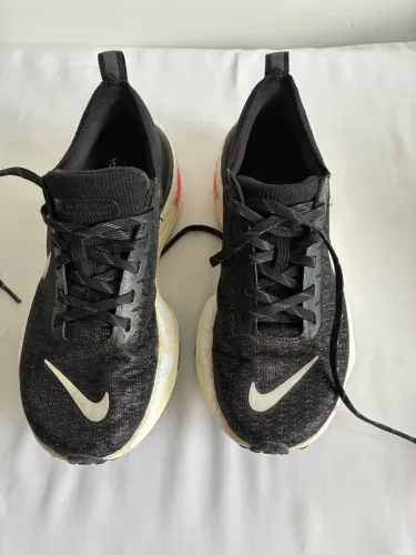 Tênis Nike ZoomX Invincible Run Flyknit 3