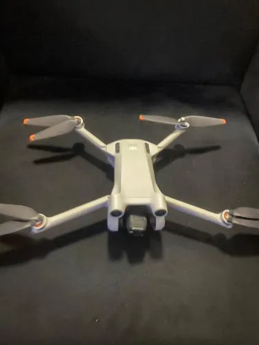 Drone DJI mini 3 - fotos e vídeos na vertical e horizontal 