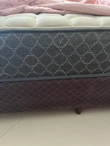 Cama Queen (colchão)