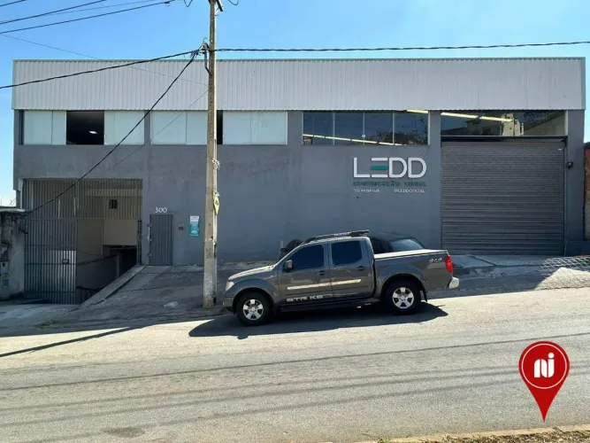 Galpão à venda, 1400 m² por R$ 1.800.000,00 - Residencial Masterville - Sarzedo/MG