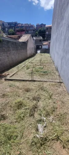 Terreno 125m² à Venda, Alicerce Pronto e Frente para 2 Ruas